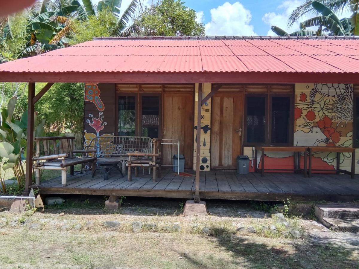 C Point Krui Bed & Breakfast Exterior foto