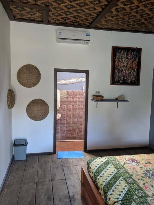 C Point Krui Bed & Breakfast Exterior foto